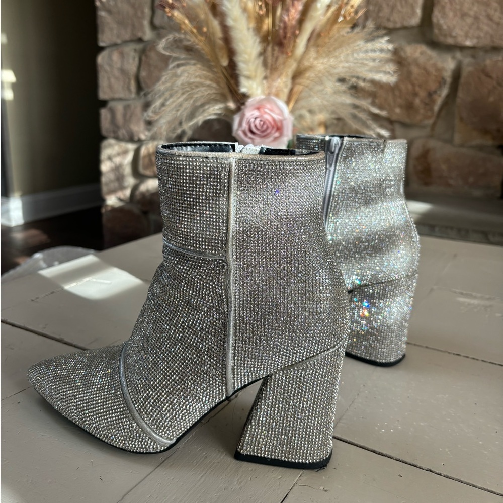 Booties - Picture 4 of 4